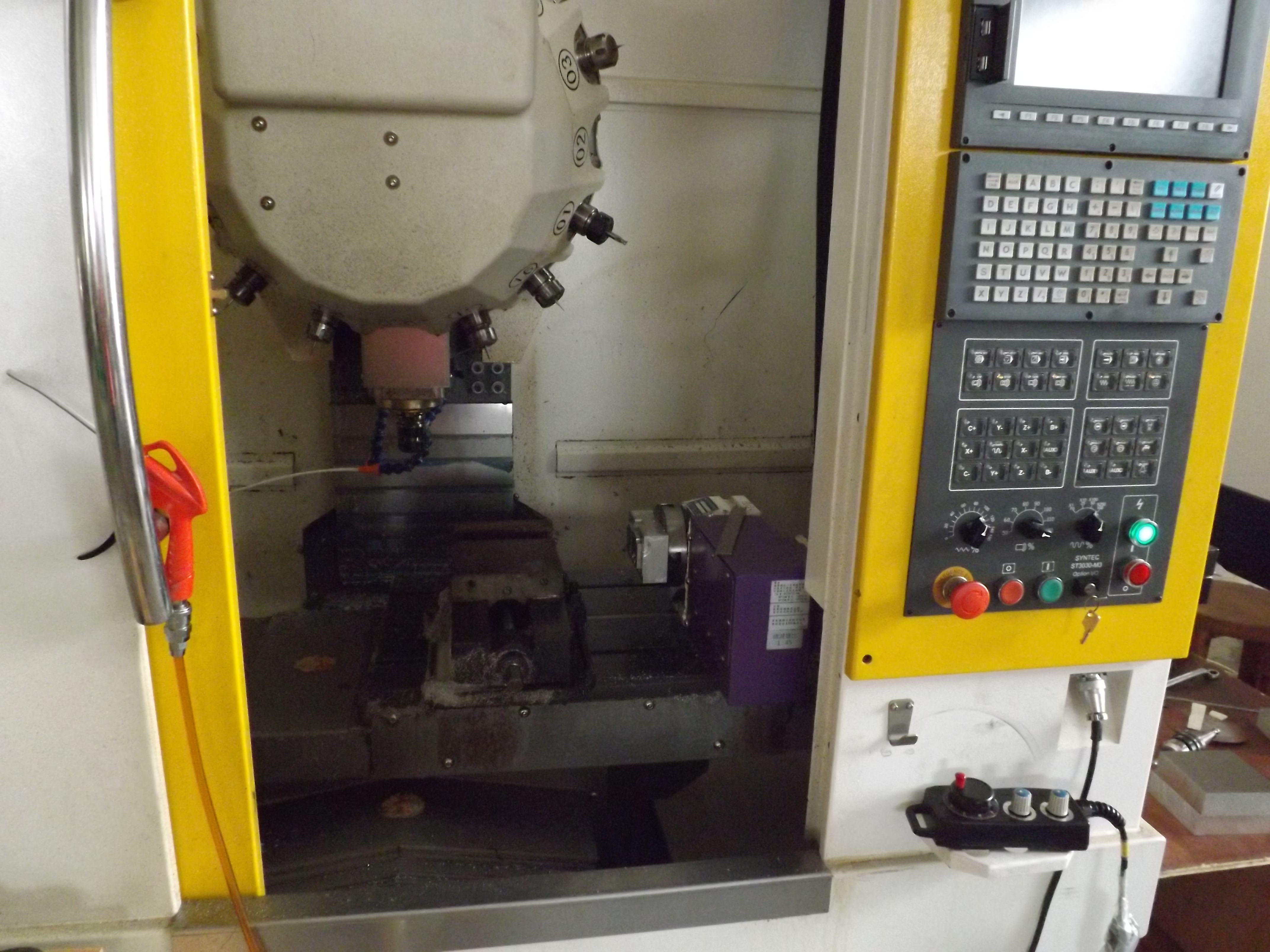 自動(dòng)換刀 自動(dòng)換刀